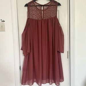 Off The Shoulder Dress With Lace Like Neck Line